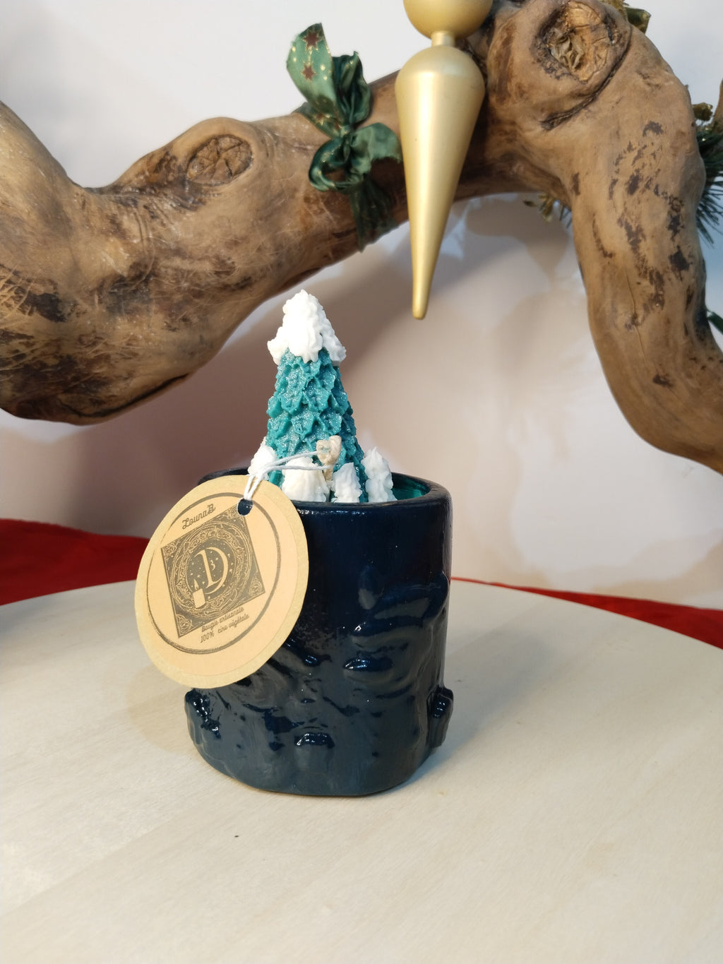 Bougie Spéciale Noël – Aiguilles de Pin 🌲✨