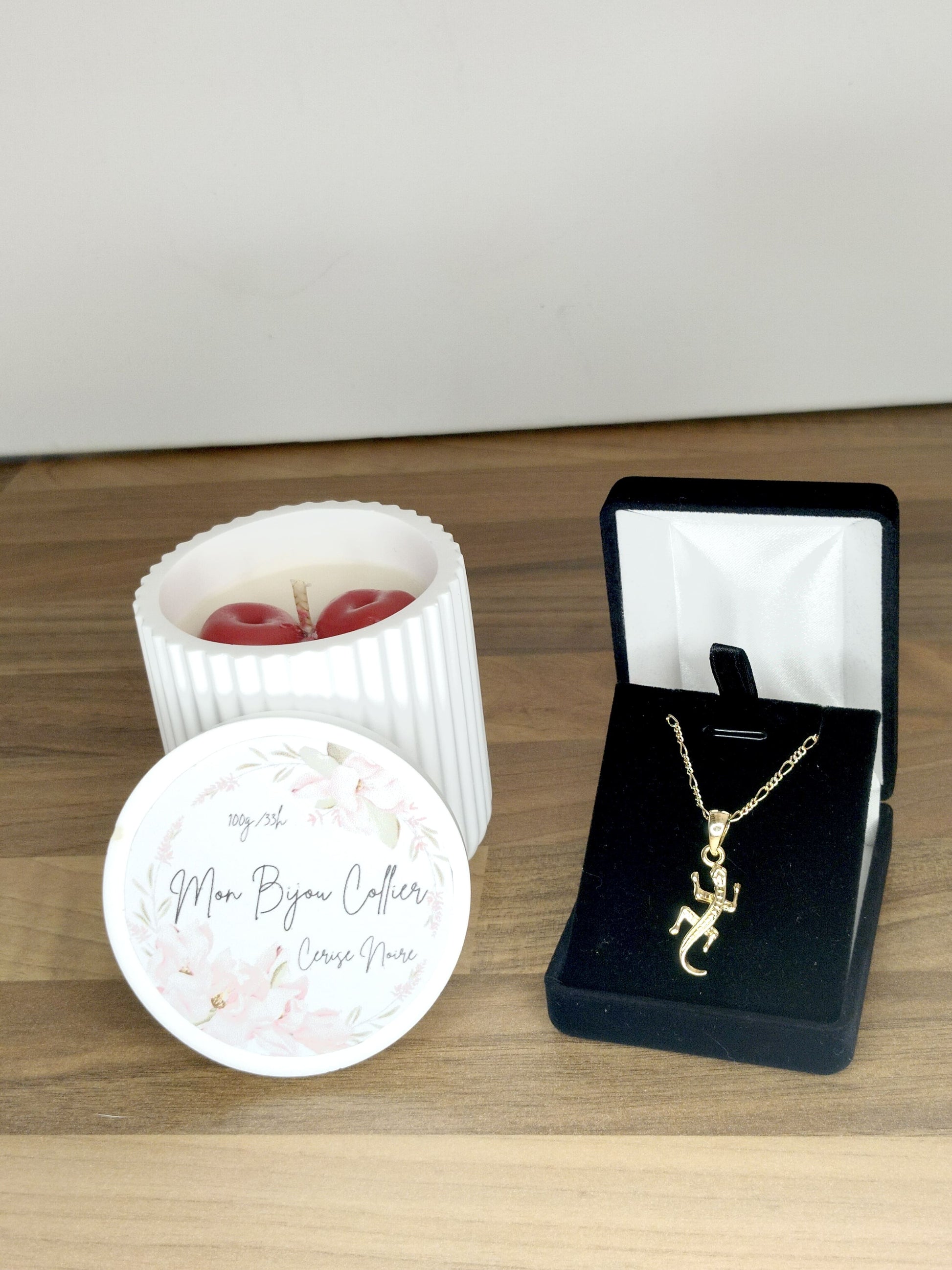 Bougie Mon Bijou Collier Cerise Noire